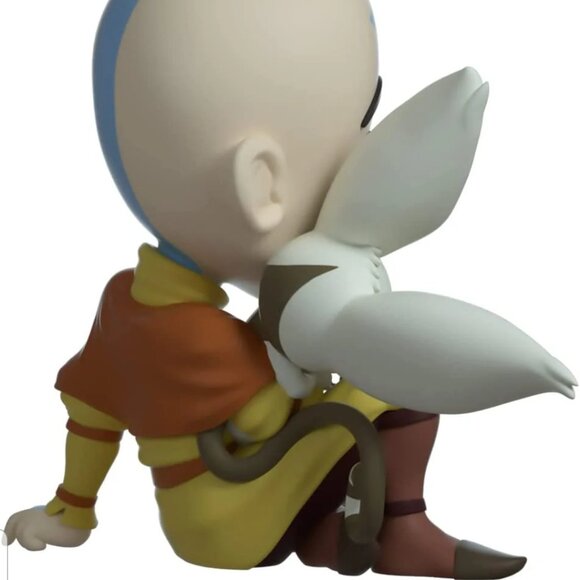 Youtooz Aang with Momo 4" Vinyl Figure from Avatar The Last Airbender - Picture 3 of 11